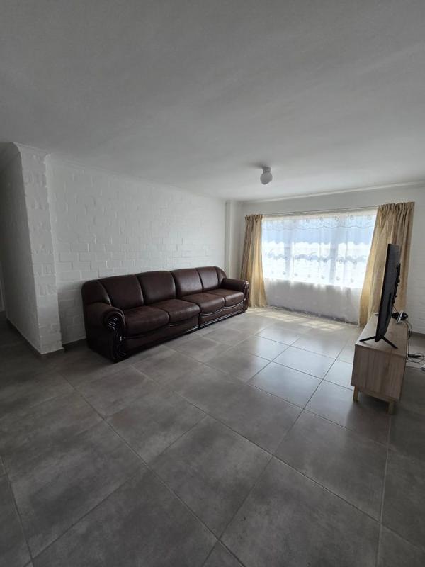 To Let 3 Bedroom Property for Rent in Thornton Western Cape